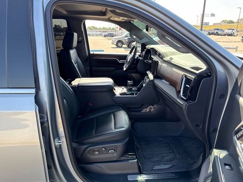 Used 2024 GMC Sierra 1500 Denali w/ Technology Package AWD/4WD image 13