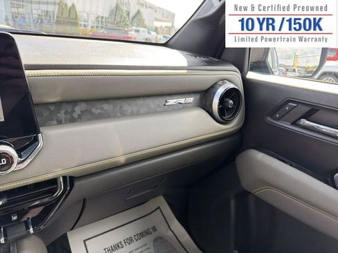 Used 2024 Chevrolet Colorado ZR2 image 23