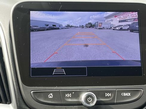 Used 2024 Chevrolet Malibu LT image 25