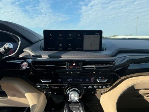 Used 2023 Acura MDX Advance image 23