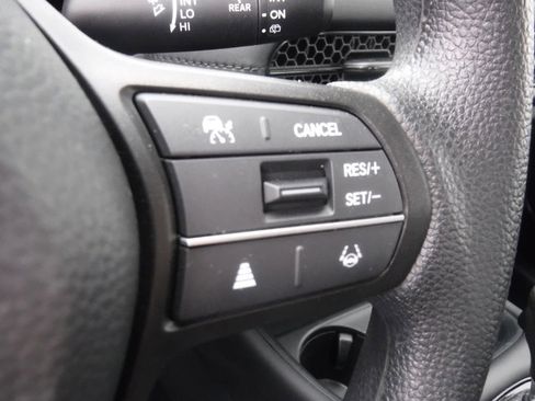 Used 2024 Honda HR-V LX image 28