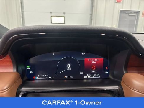 Used 2022 Lincoln Nautilus Reserve w/ Equipment Group 202A image 9