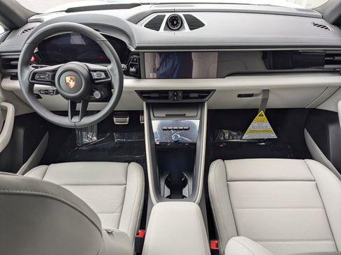 New 2025 Porsche Macan 4S Electric AWD/4WD image 25