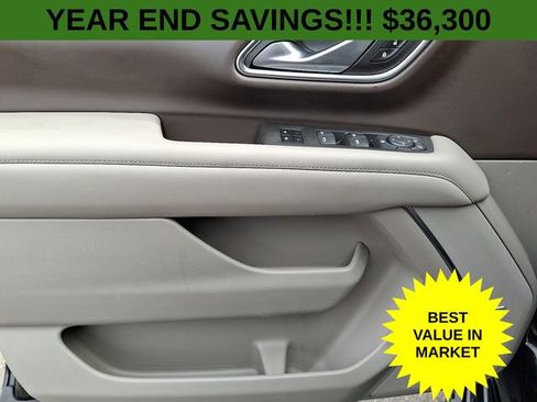 Used 2022 Chevrolet Suburban LT image 15