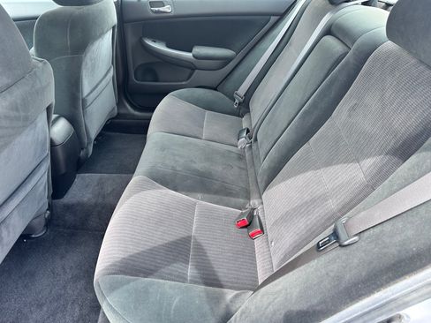 Used 2004 Honda Accord LX image 6