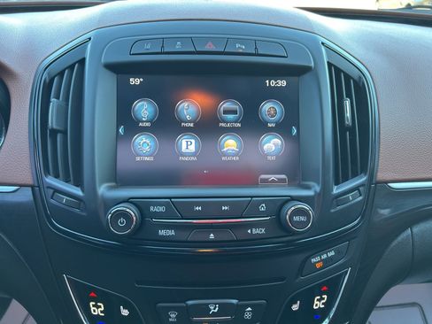 Used 2017 Buick Regal Premium w/ Driver Confidence Package #1 image 12