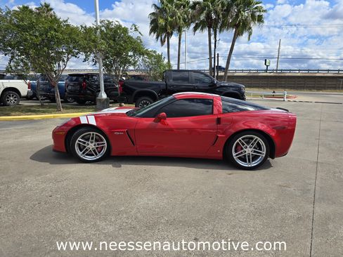 Used 2006 Chevrolet Corvette Z06 w/ Preferred Equipment Group image 5