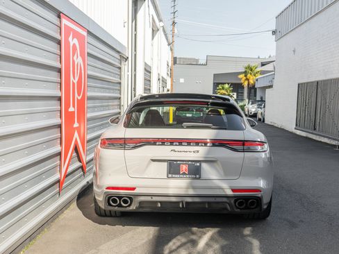 Used 2023 Porsche Panamera 4S AWD/4WD image 39