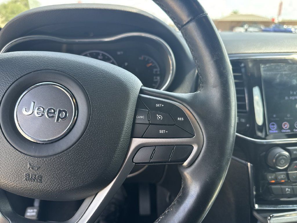 Used 2021 Jeep Grand Cherokee Limited w/ Luxury Group II RWD image 18