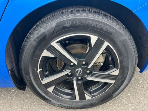 Used 2025 Nissan Sentra SV image 29