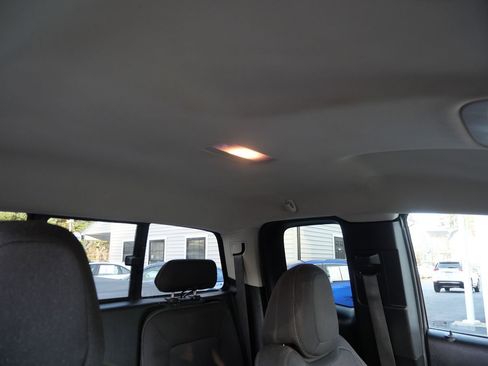 Used 2020 GMC Canyon SLE w/ Elevation Edition image 21