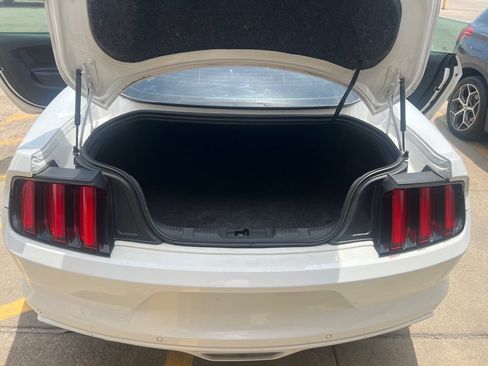 Used 2016 Ford Mustang Coupe w/ Equipment Group 051A RWD image 11