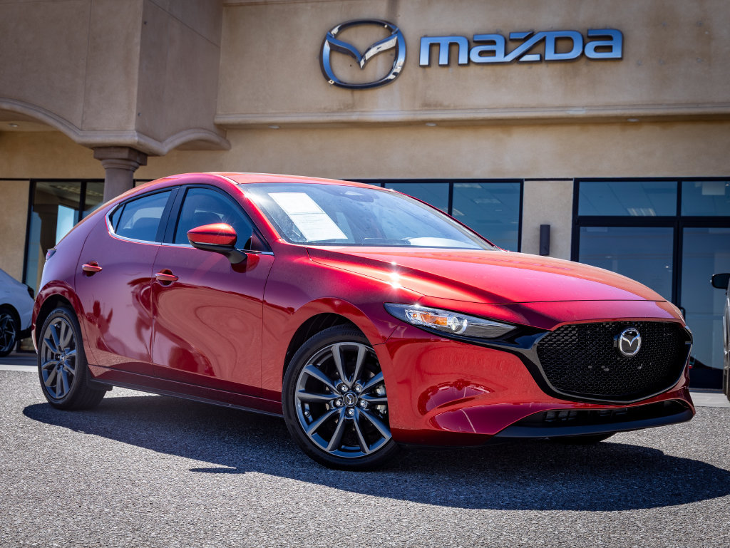 Used 2024 MAZDA MAZDA3 s FWD image 1