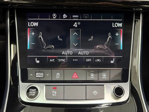 Used 2025 Audi Q7 3.0T Premium Plus AWD/4WD image 32