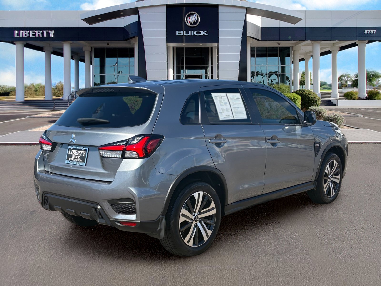 Used 2025 Mitsubishi Outlander Sport AWD image 3