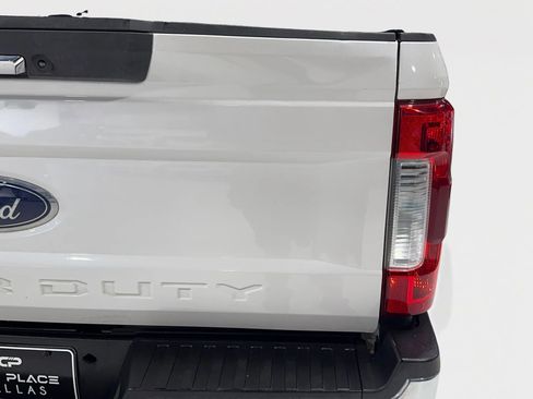 Used 2017 Ford F250 Lariat w/ Lariat Value Package image 27