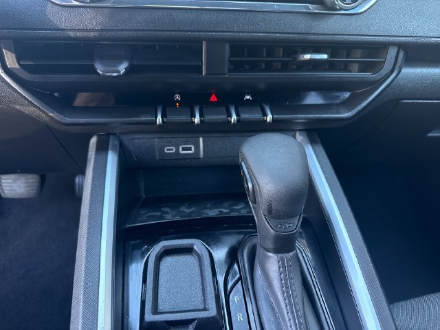 Used 2025 Chevrolet Colorado W/T RWD image 19