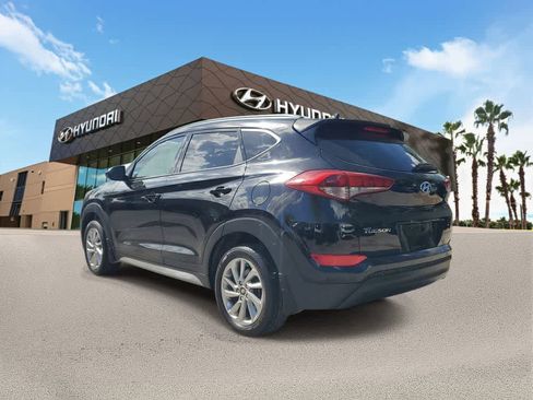 Used 2018 Hyundai Tucson SEL image 2