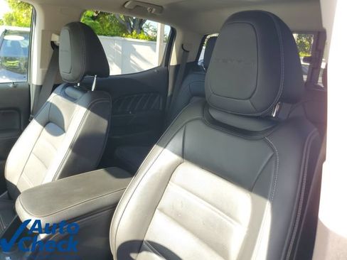 Used 2022 GMC Canyon Denali AWD/4WD image 18
