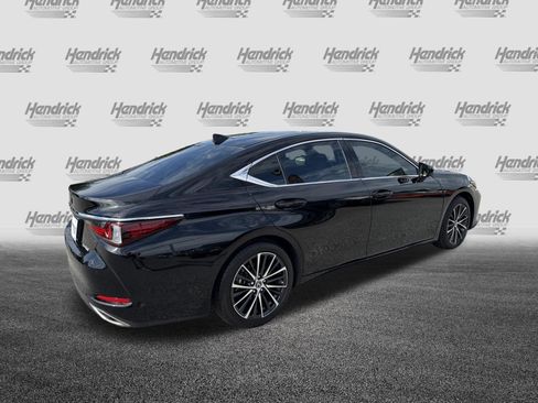 Used 2024 Lexus ES 350 w/ Premium Package FWD image 10