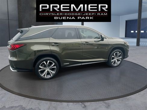 Used 2022 Lexus RX 450hL AWD w/ Premium Package image 8