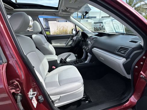 Used 2015 Subaru Forester 2.5i Premium image 30