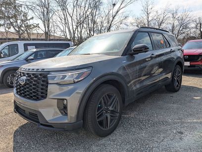 Used 2025 Ford Explorer ST-Line w/ ST-Line Street Pack