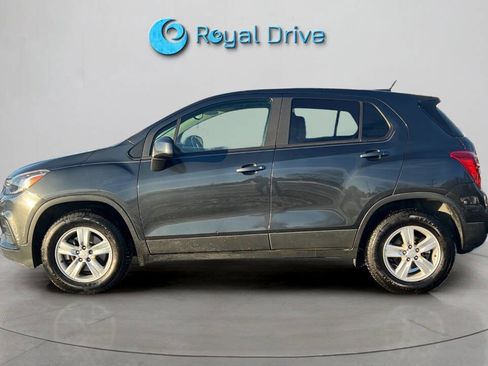 Used 2019 Chevrolet Trax LS w/ Tint and Cruise Package image 2