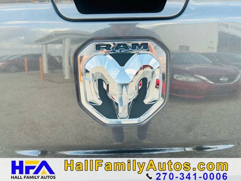 Used 2019 RAM 1500 Big Horn AWD/4WD image 36