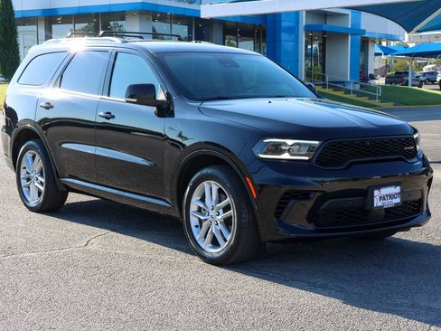 Used 2025 Dodge Durango GT AWD/4WD image 1