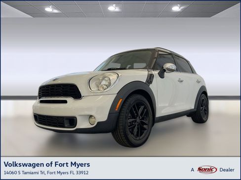 Used 2014 MINI Cooper Countryman S image 1