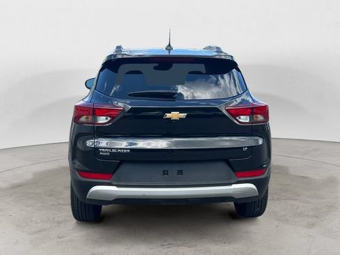Used 2025 Chevrolet TrailBlazer LT AWD/4WD image 4
