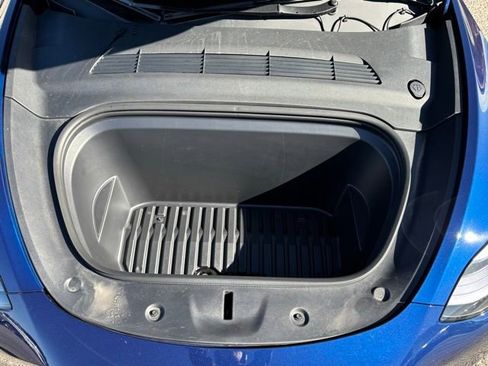 Used 2024 Tesla Model Y Long Range image 25