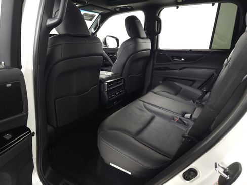 Used 2024 Lexus LX 600 4WD w/ Appearance Package image 34