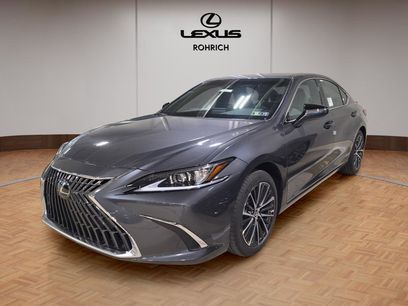 New 2025 Lexus ES 300h w/ Premium Package