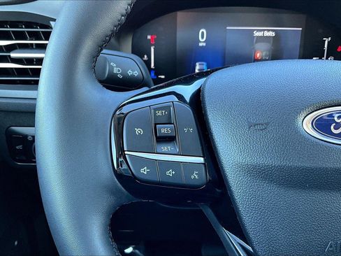 Used 2023 Ford Escape Active image 18