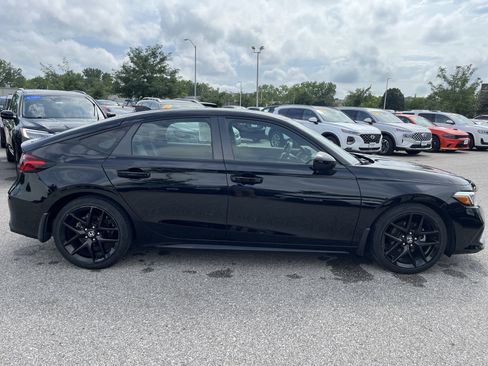 Used 2023 Honda Civic Sport image 4