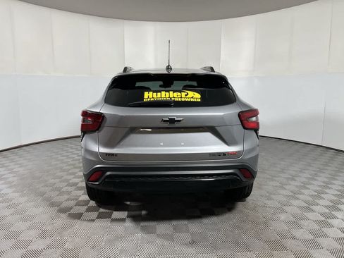 Used 2025 Chevrolet Trax RS w/ Driver Confidence Package FWD image 7