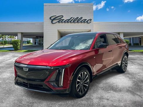 Certified 2025 Cadillac Lyriq Sport AWD/4WD image 3