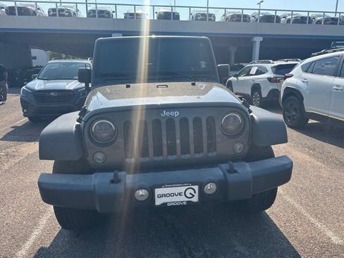Used 2017 Jeep Wrangler Unlimited Sport w/ Quick Order Package 24S AWD/4WD image 18