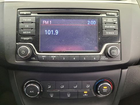 Used 2018 Nissan Sentra S w/ S Midnight Style Package FWD image 25