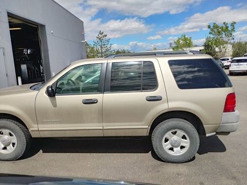 Used 2002 Ford Explorer XLS AWD/4WD image 7