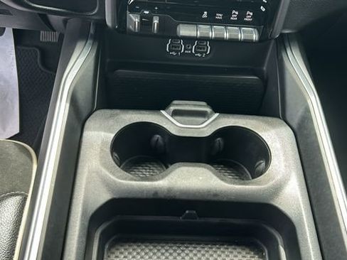 Used 2022 RAM 1500 Laramie w/ Sport Appearance Package AWD/4WD image 21