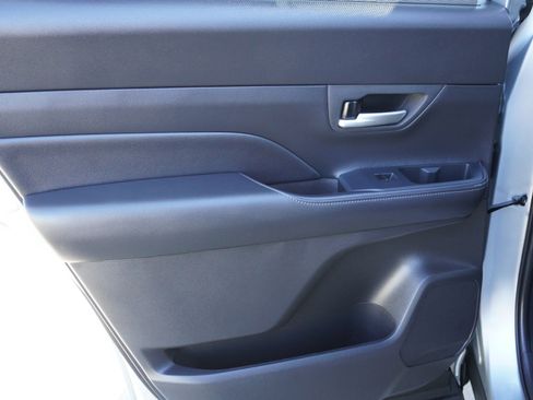 Used 2025 Toyota Grand Highlander AWD image 13