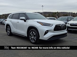 Used 2024 Toyota Highlander XLE video 1