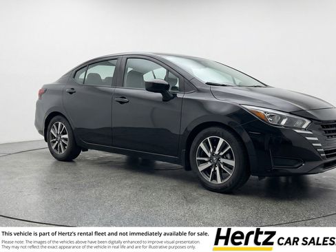 Used 2025 Nissan Versa SV FWD image 1