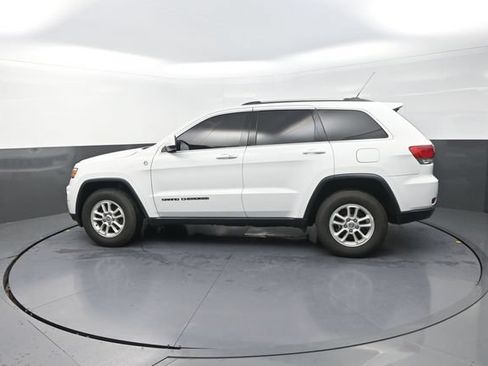 Used 2019 Jeep Grand Cherokee Laredo AWD/4WD image 49