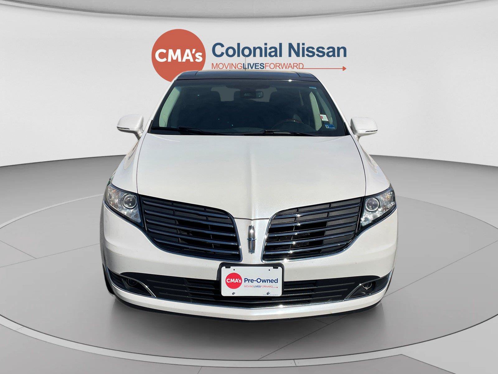 Used 2018 Lincoln MKT AWD image 8