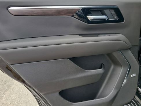 New 2026 Chevrolet Tahoe LT RWD image 17