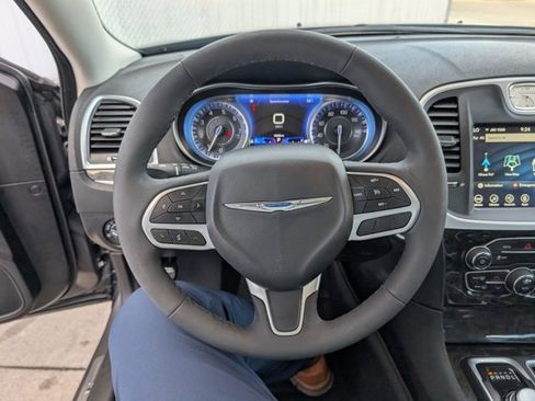 Used 2023 Chrysler 300 Touring L w/ Popular Equipment Group image 11